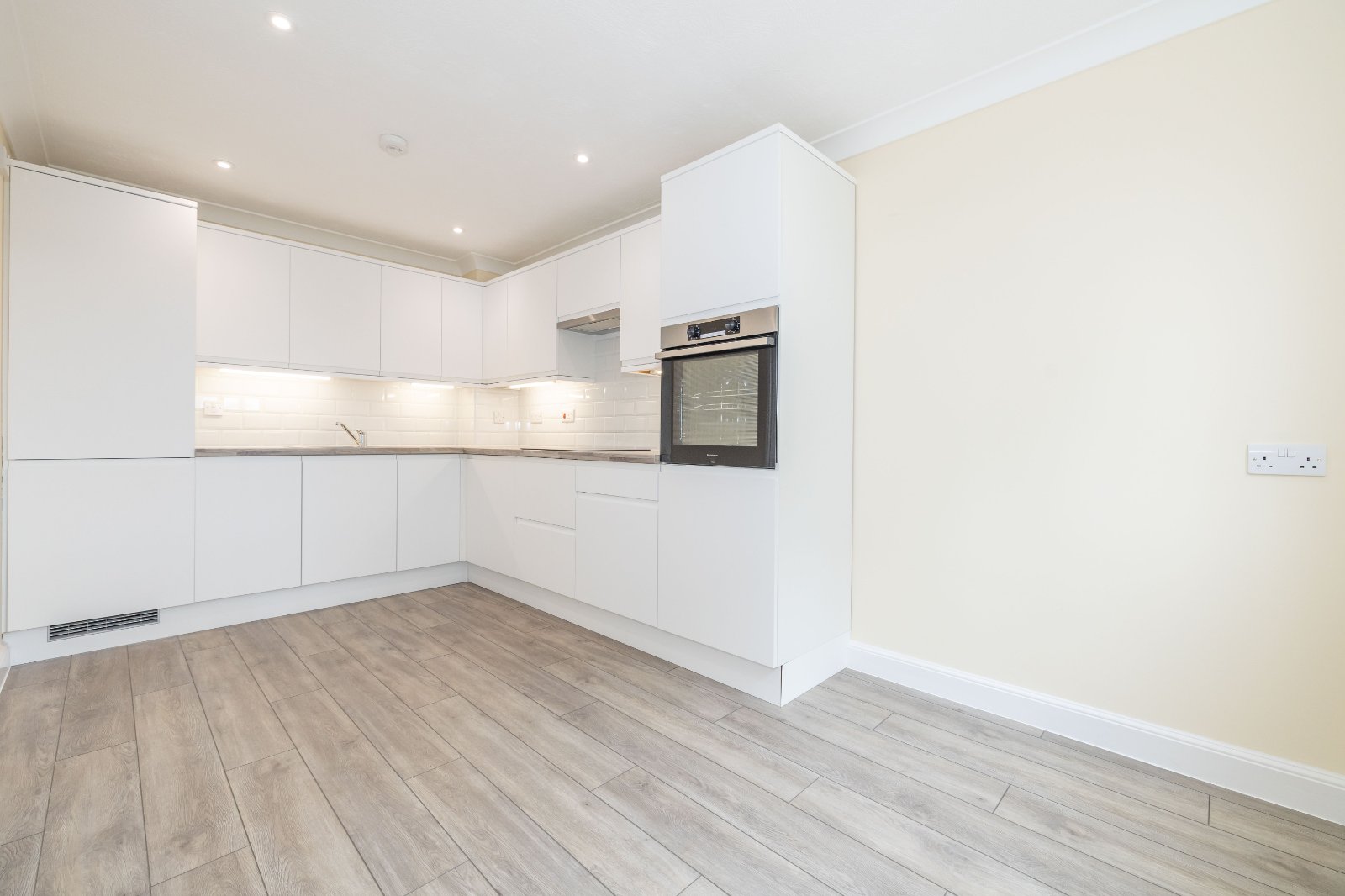 Chapel Road, Hothfield, Ashford, Kent, TN25