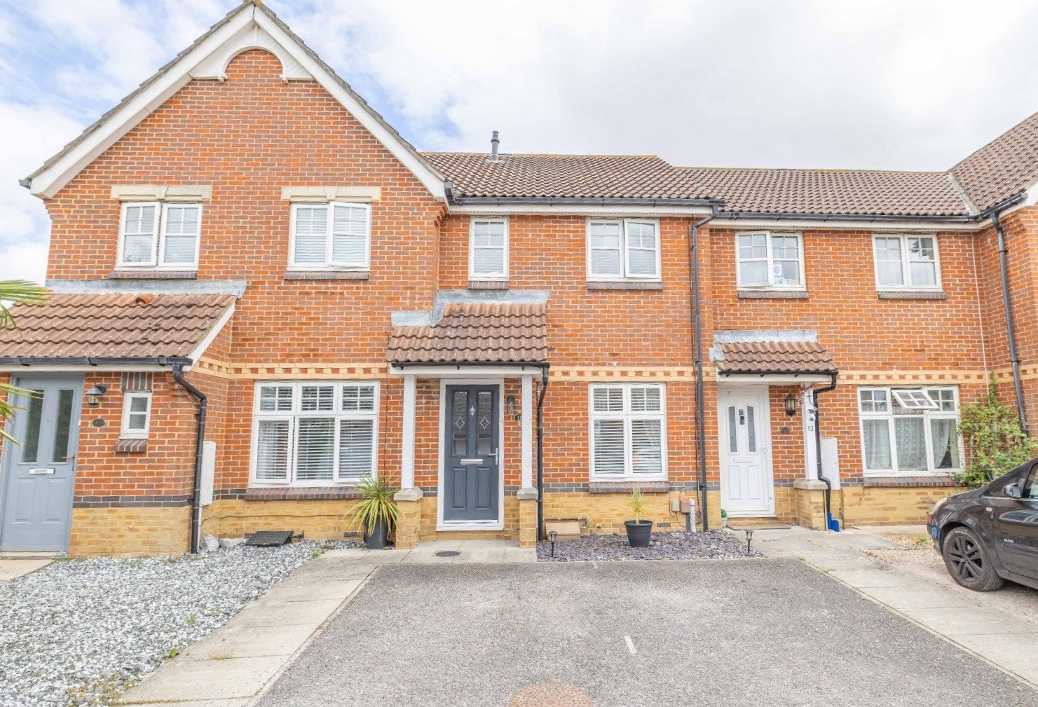 Pantheon Gardens, Ashford, Kent, TN23 - Miles & Barr