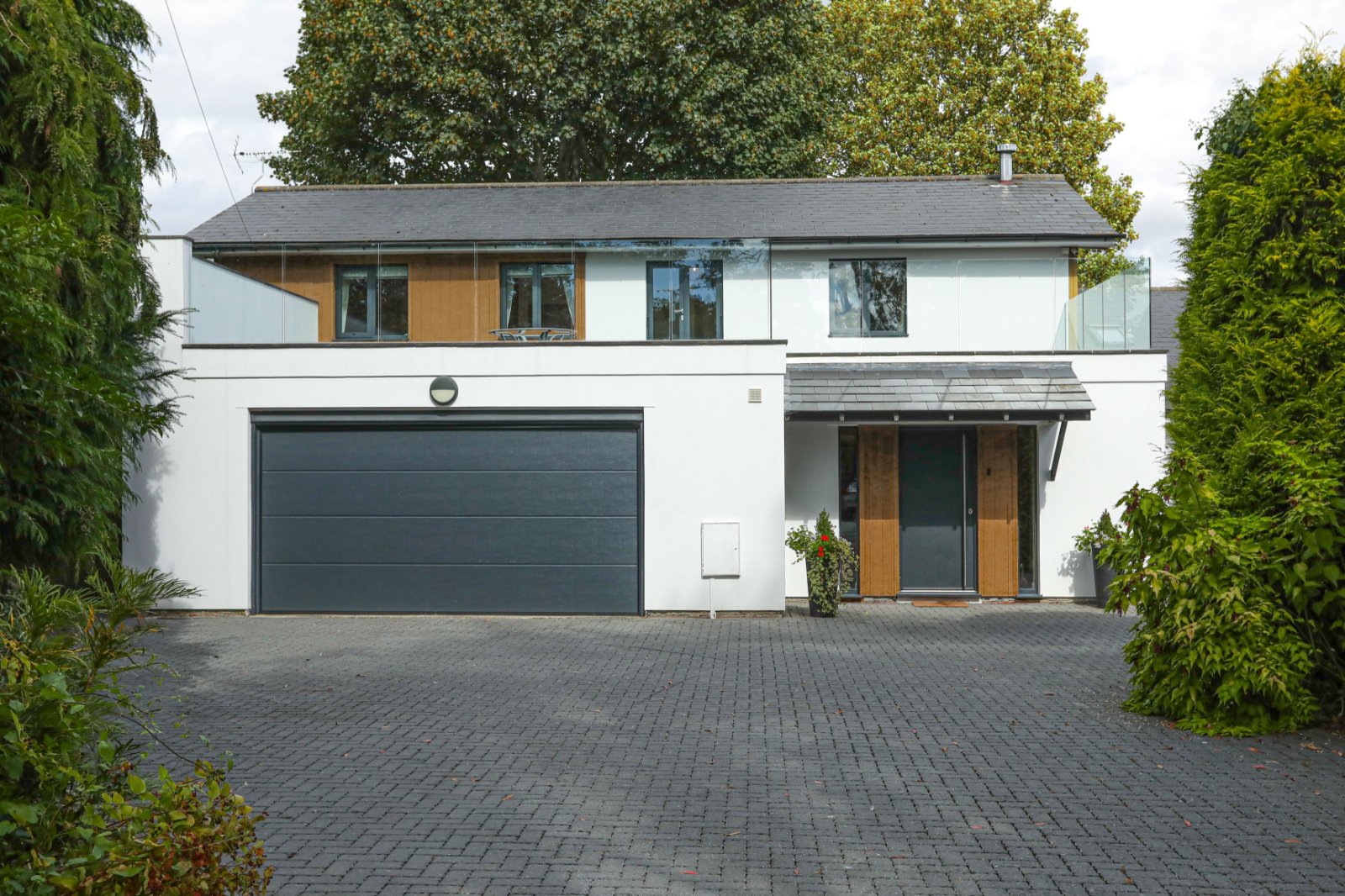 House,other,detached for sale with bedrooms in Westwell, Ashford