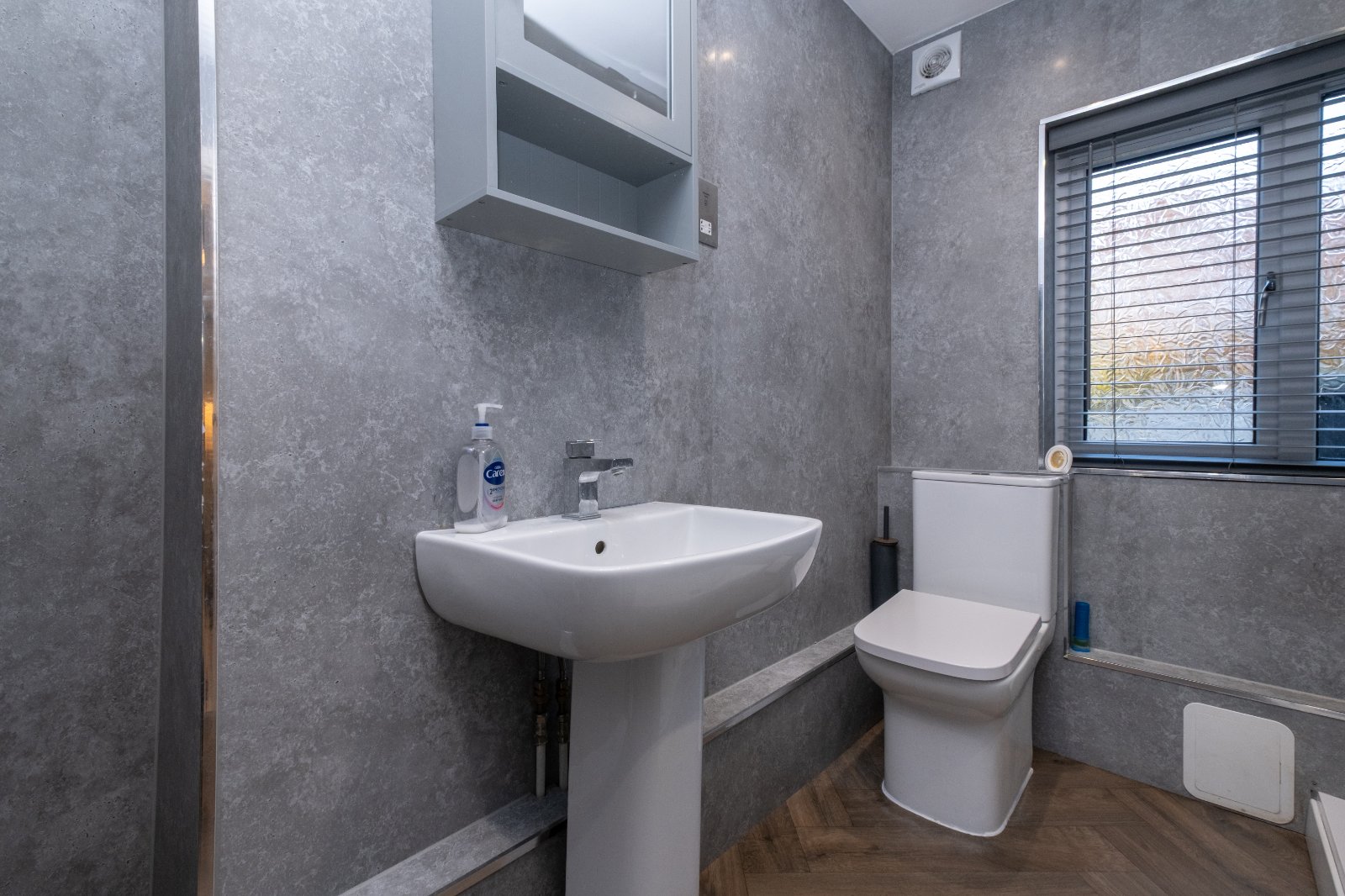 Main Road, Sellindge, Ashford, Kent, TN25