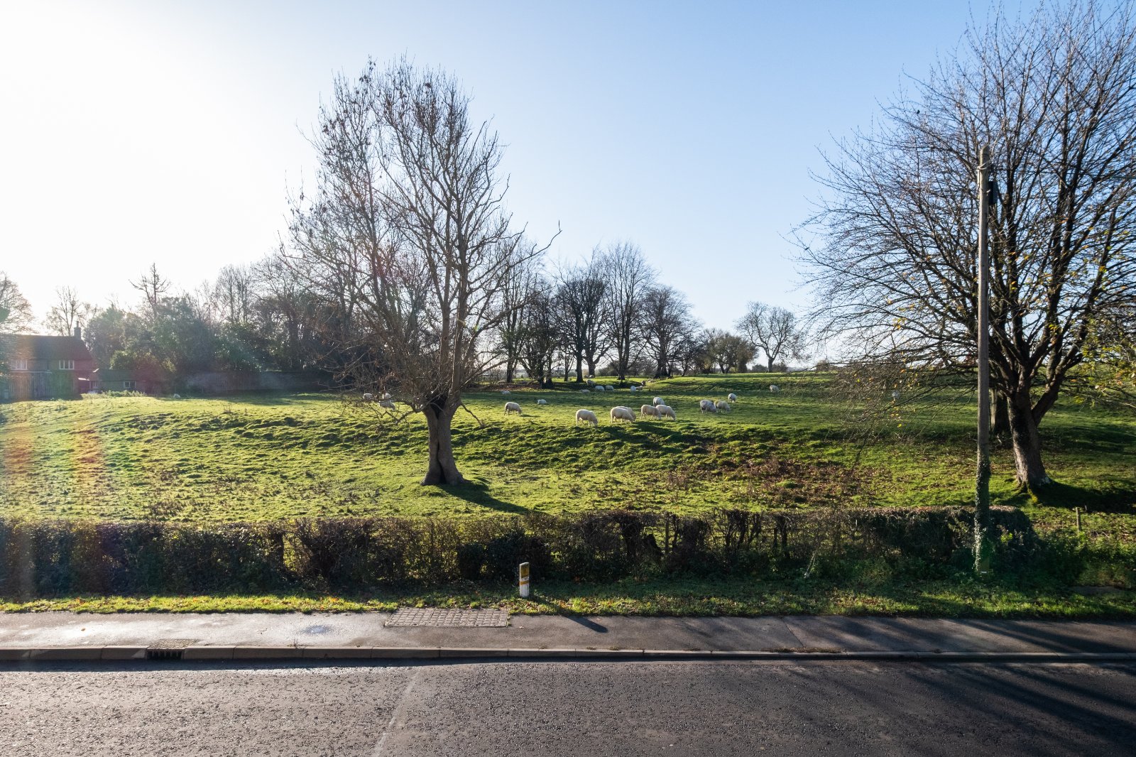 Main Road, Sellindge, Ashford, Kent, TN25