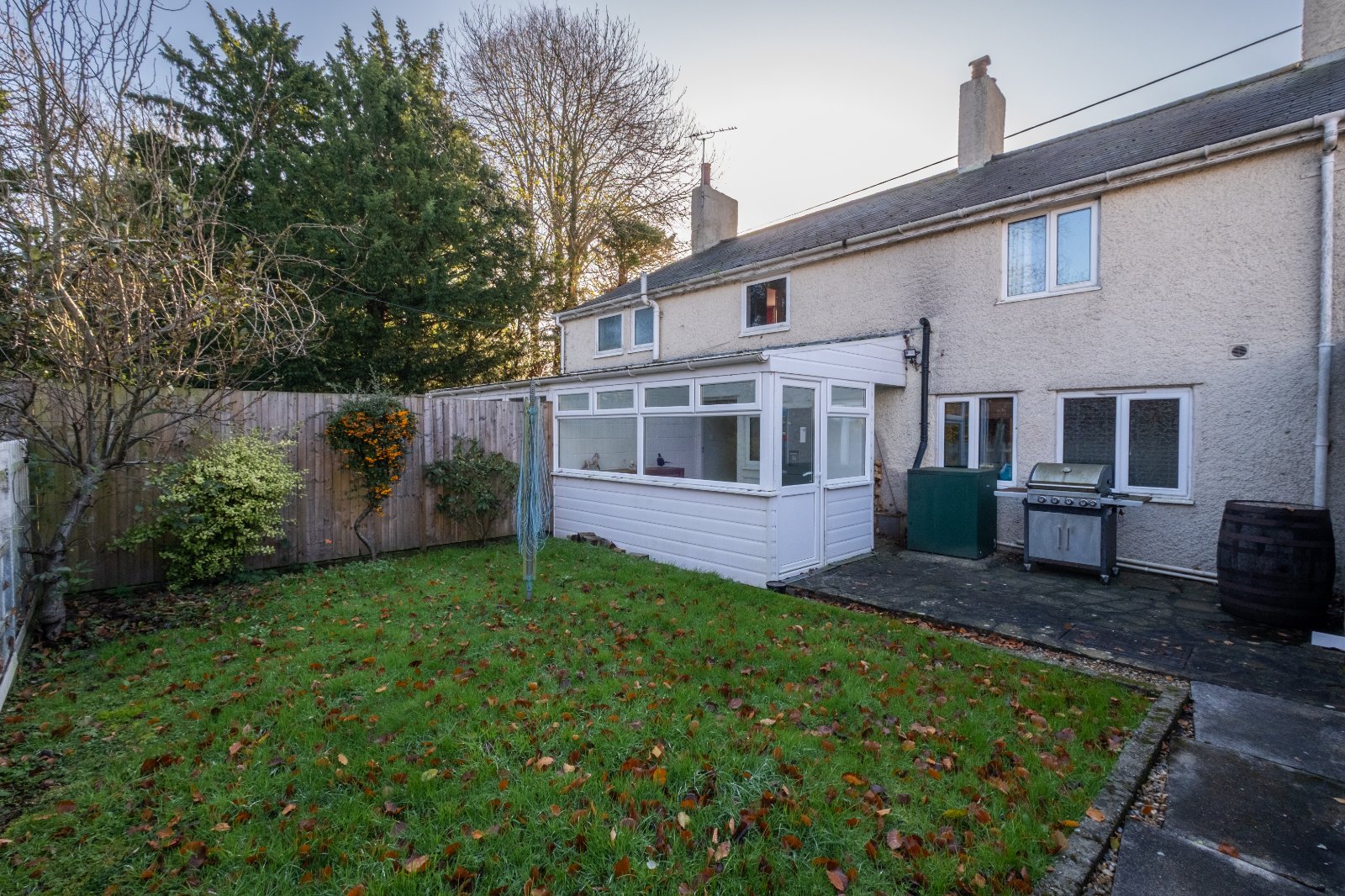 Main Road, Sellindge, Ashford, Kent, TN25