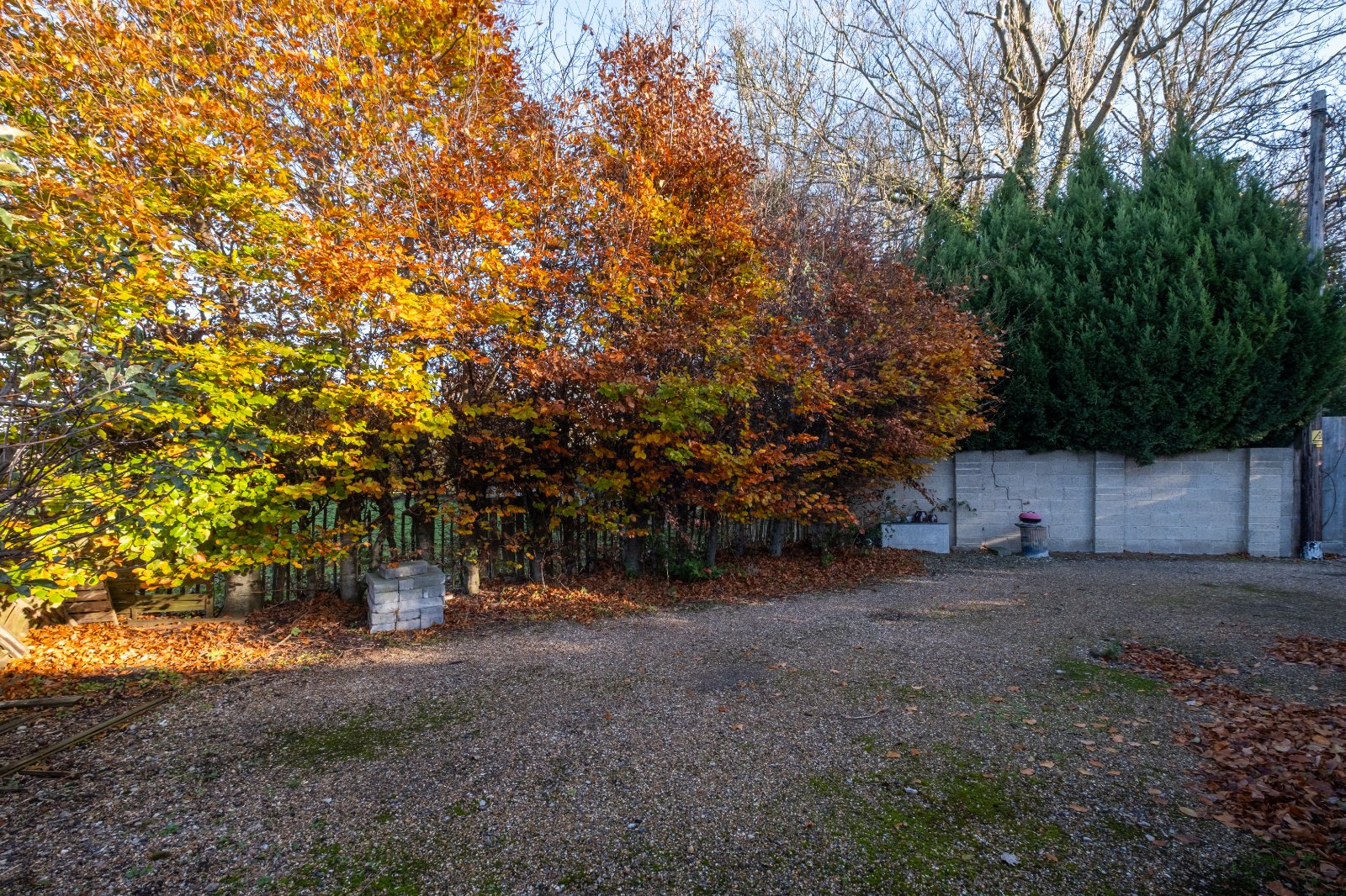 Main Road, Sellindge, Ashford, Kent, TN25