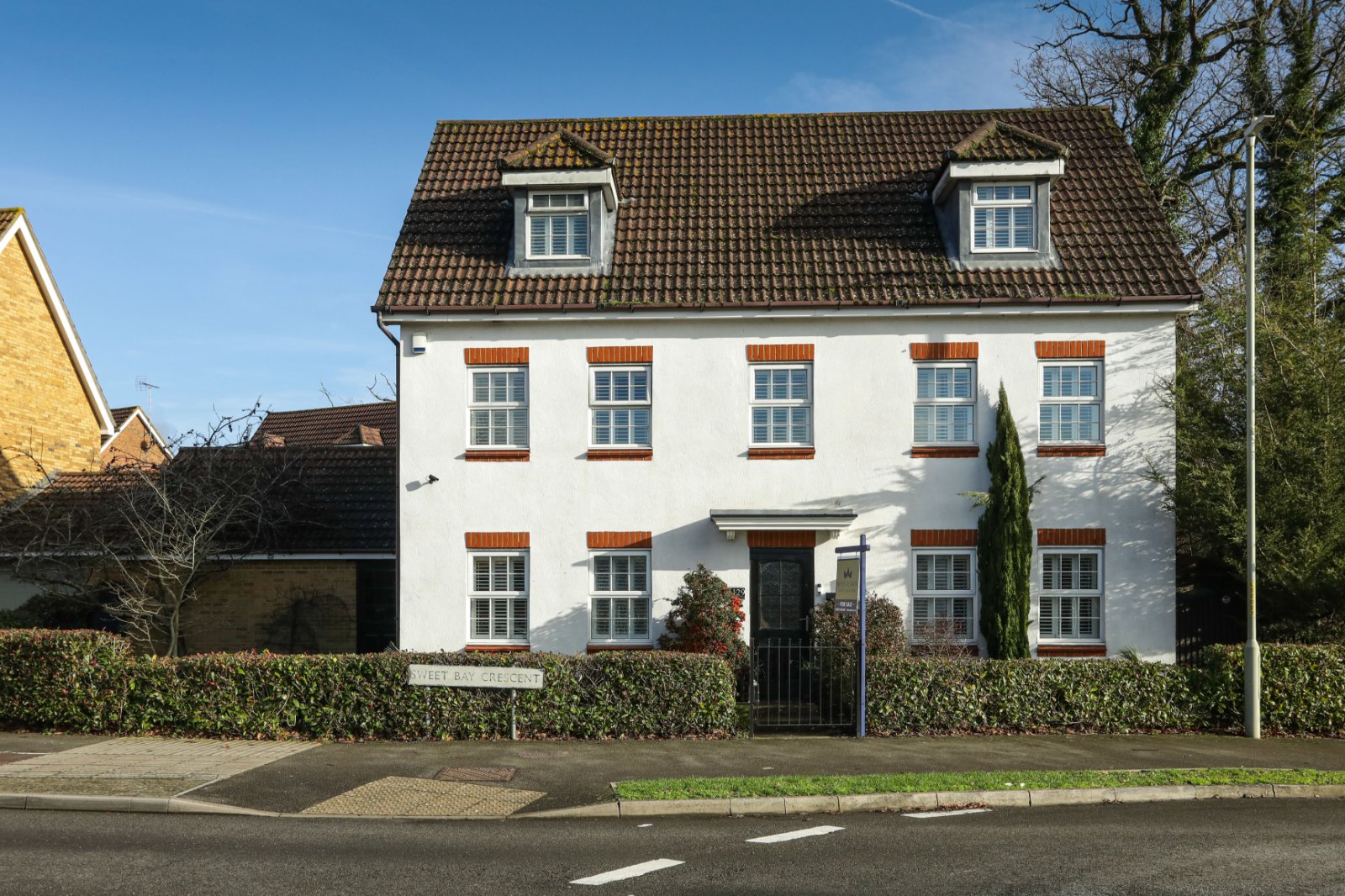 Sweet Bay Crescent, Ashford, Kent, TN23 - Miles & Barr