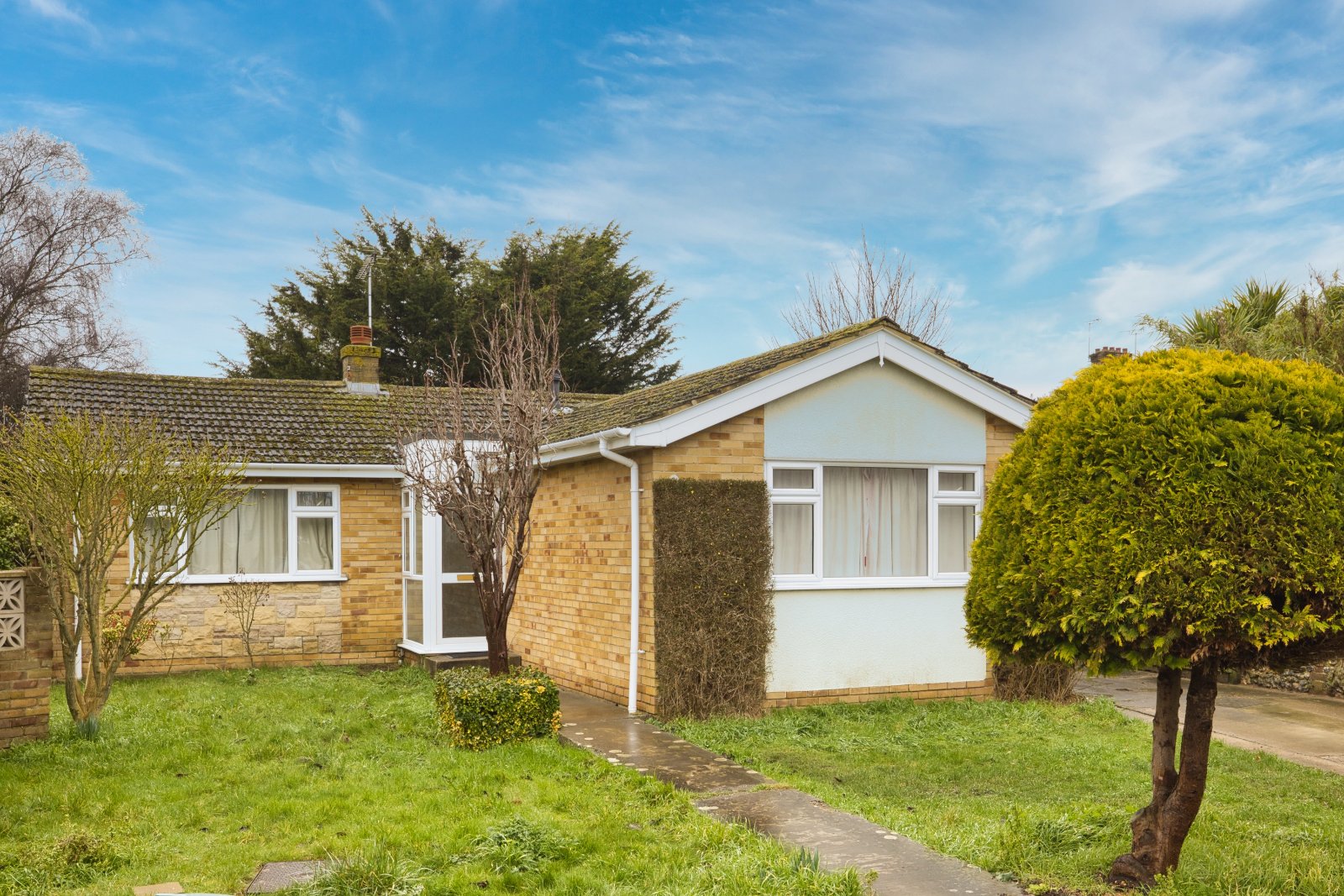 Beaconsfield Gardens, Broadstairs, Kent, CT10 - Miles & Barr