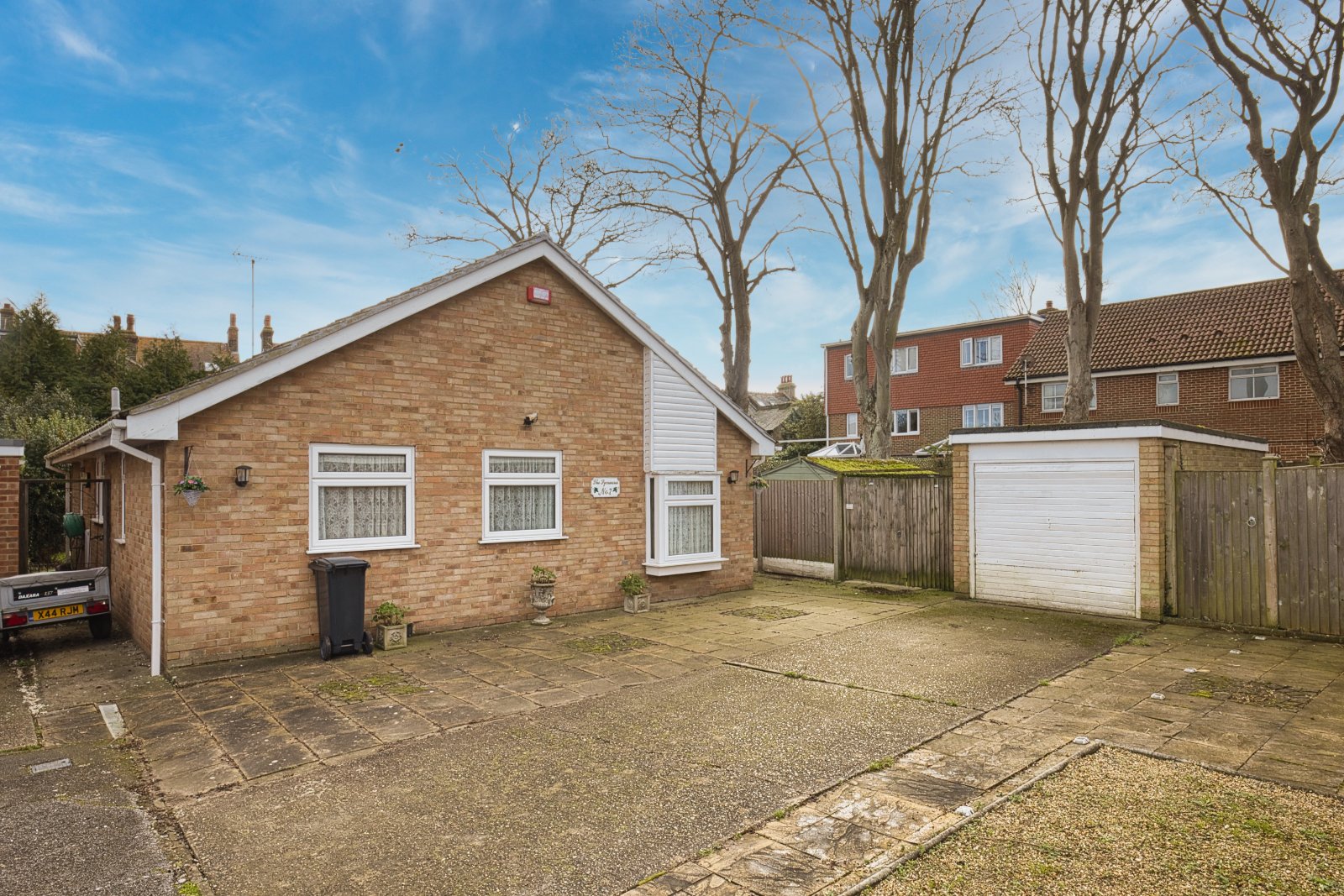 Selwyn Drive, Broadstairs, Kent, CT10 - Miles & Barr