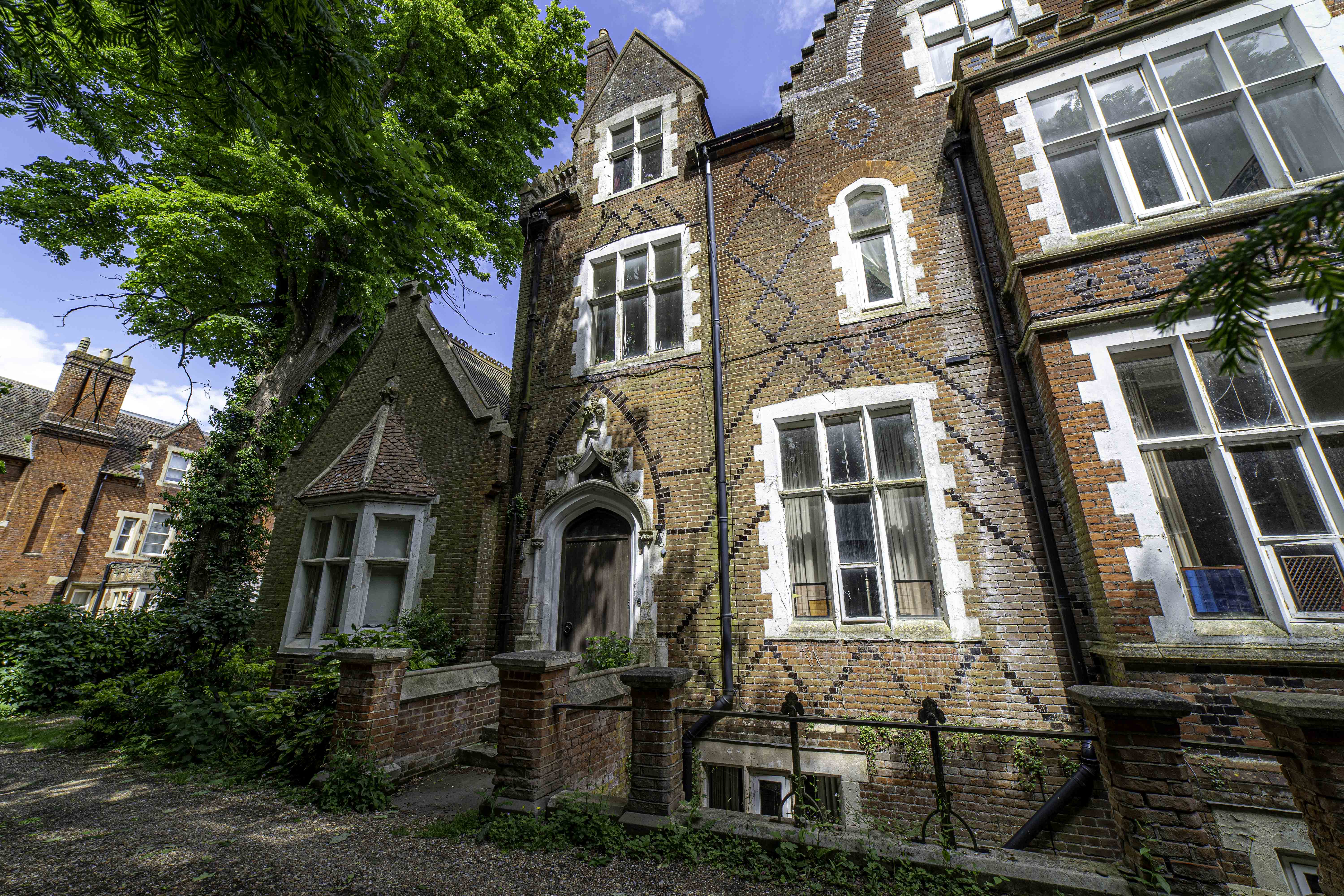 New Dover Road, Canterbury, Kent, CT1 - Miles & Barr