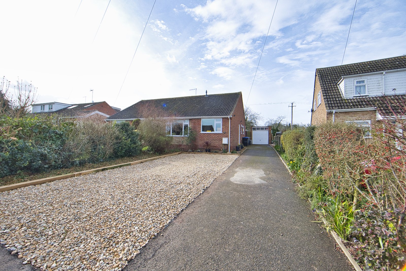 New House Close, Canterbury, Kent, CT4 - Miles & Barr