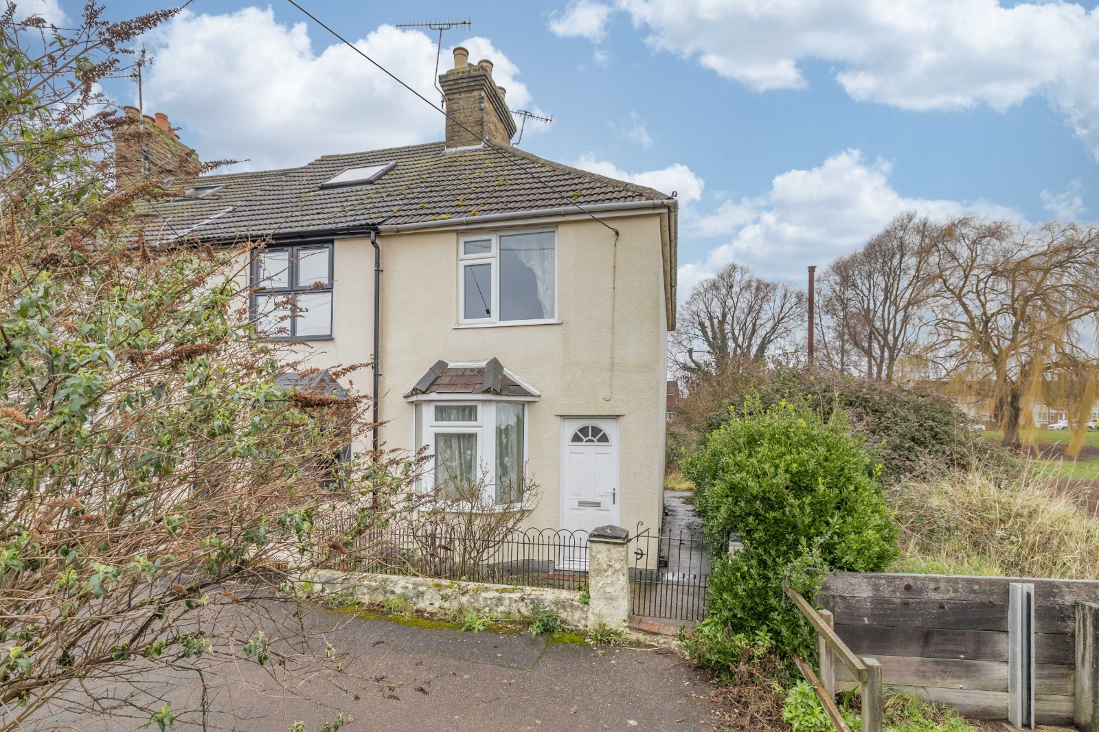 Front Brents, Faversham, Kent, ME13 - Miles & Barr