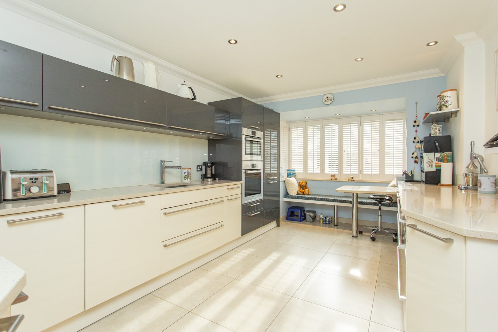 School Road, Saltwood, Hythe, Kent, CT21