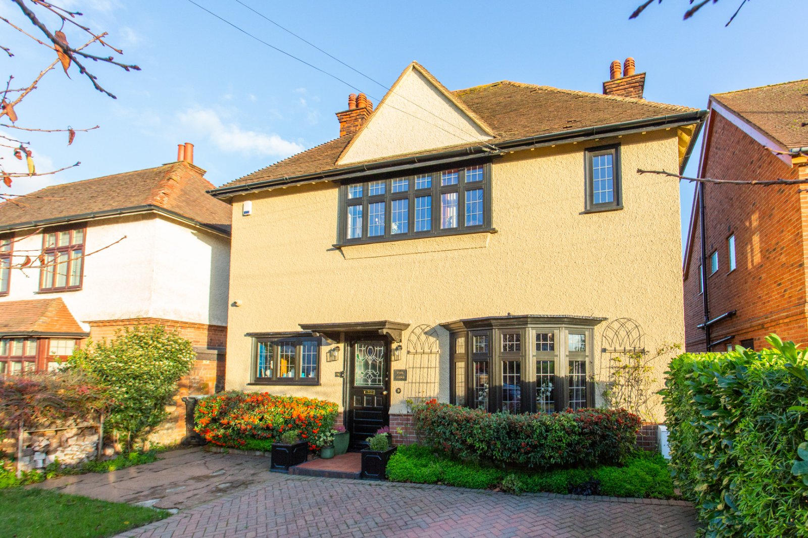 Dumpton Park Drive, Ramsgate, Kent, CT11 - Miles & Barr