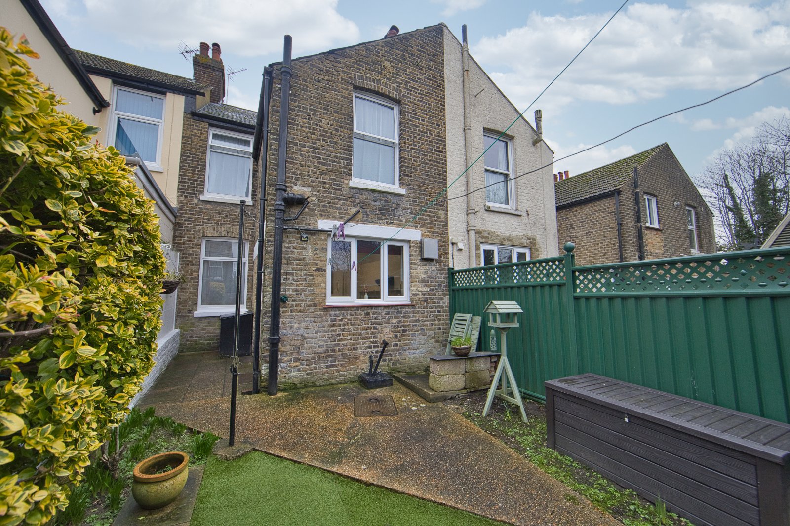 Charlton Avenue, Dover, Kent, CT16 - Miles & Barr