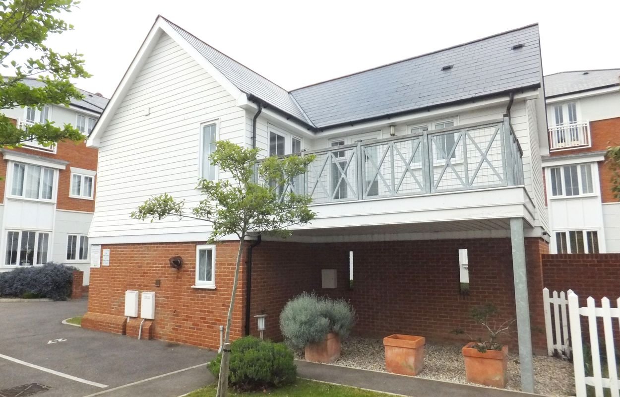 Wicketts End, Whitstable, Kent, CT5 - Miles & Barr